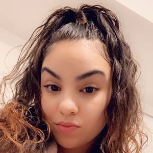 Meet your Posher, Deanna
